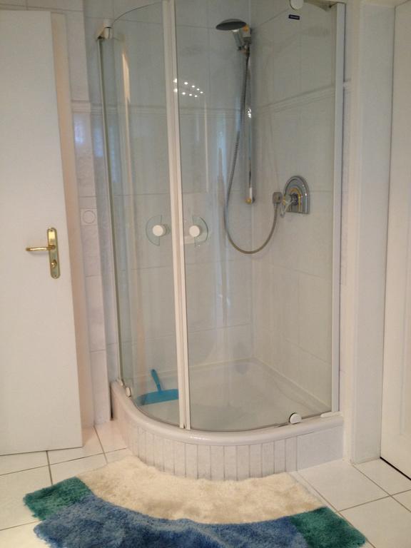 Gaestehaus Kaiser Ostfildern Luaran gambar
